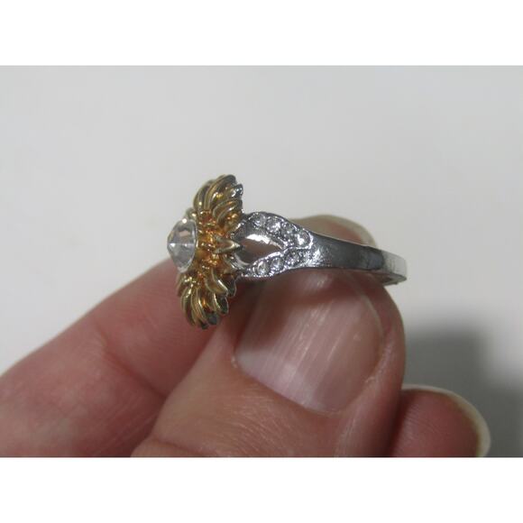 Vintage Silver Tone Sunflower Rhinestone Ring 6 1/2 Cottagecore Boho Fairy Chic - Picture 3 of 5